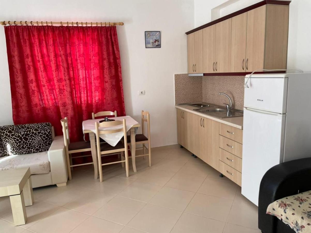 Vila Mario Aparthotel Εξαμίλιο Εξωτερικό φωτογραφία