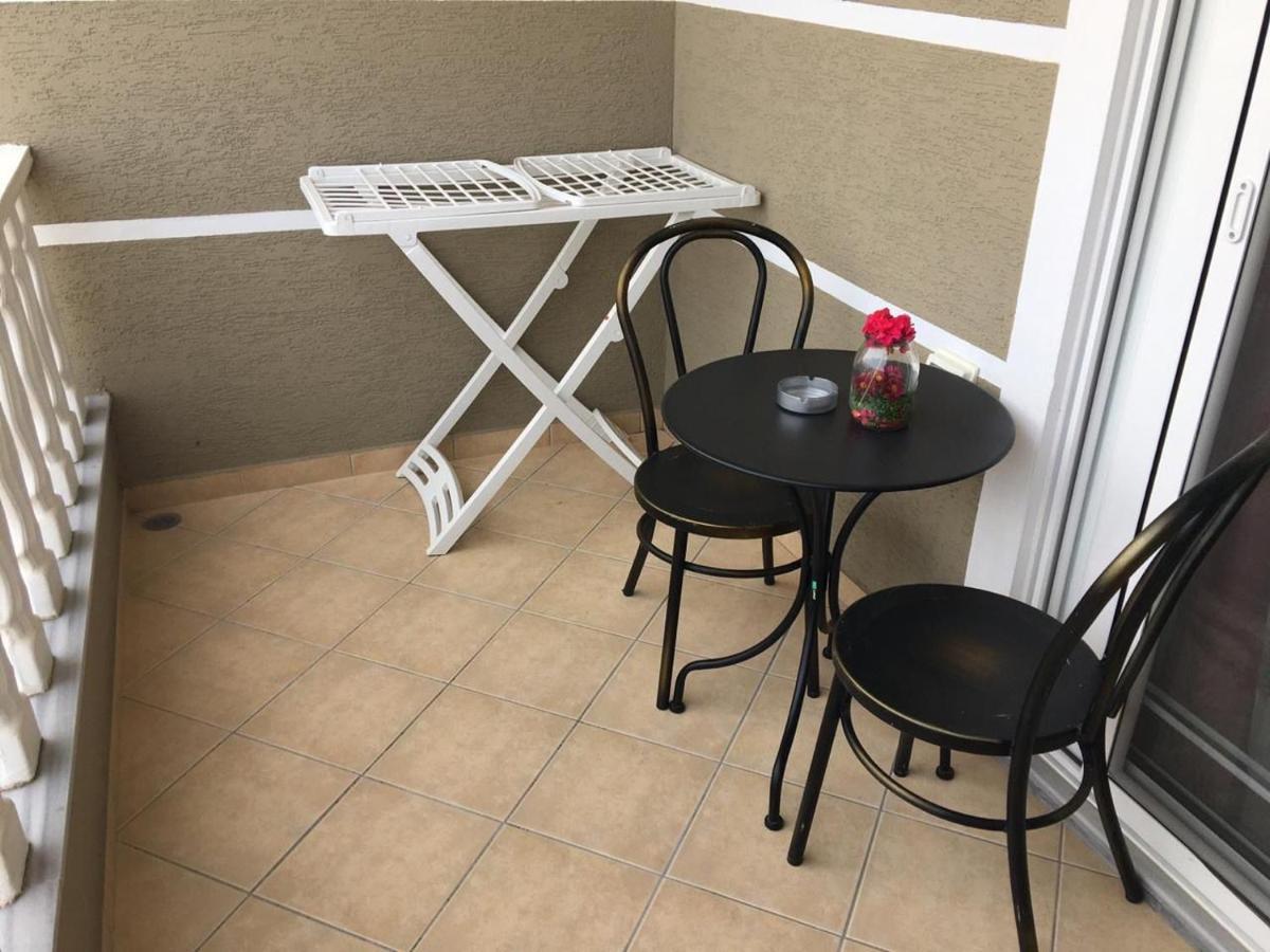 Vila Mario Aparthotel Εξαμίλιο Εξωτερικό φωτογραφία