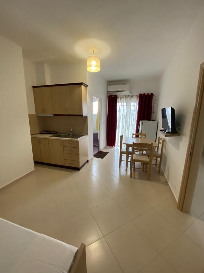 Vila Mario Aparthotel Εξαμίλιο Εξωτερικό φωτογραφία