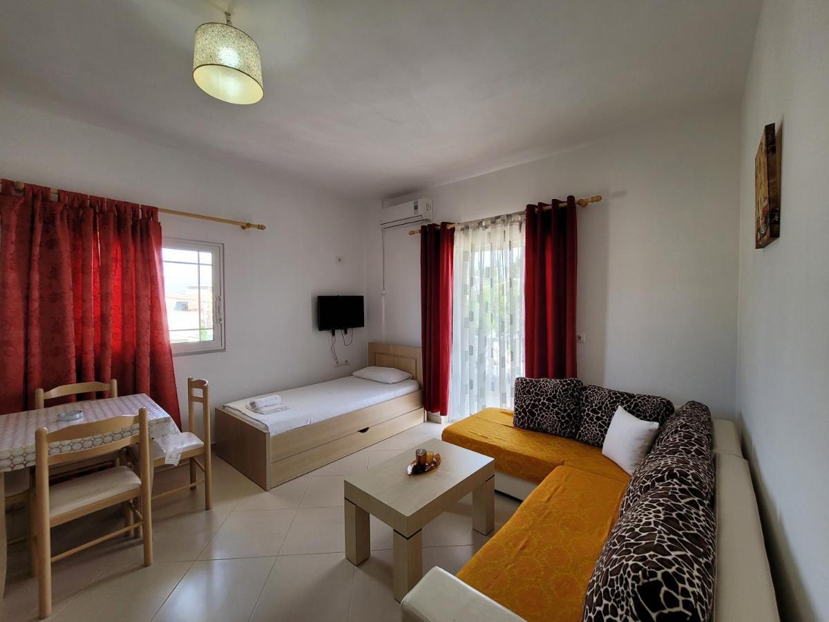 Vila Mario Aparthotel Εξαμίλιο Εξωτερικό φωτογραφία