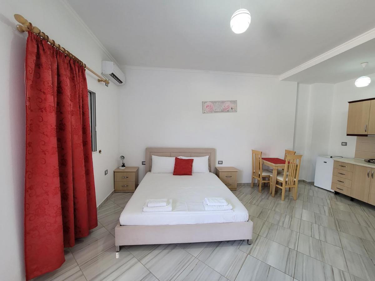 Vila Mario Aparthotel Εξαμίλιο Εξωτερικό φωτογραφία