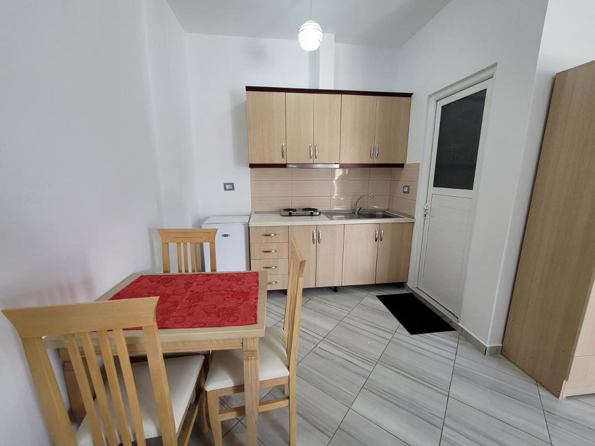 Vila Mario Aparthotel Εξαμίλιο Εξωτερικό φωτογραφία