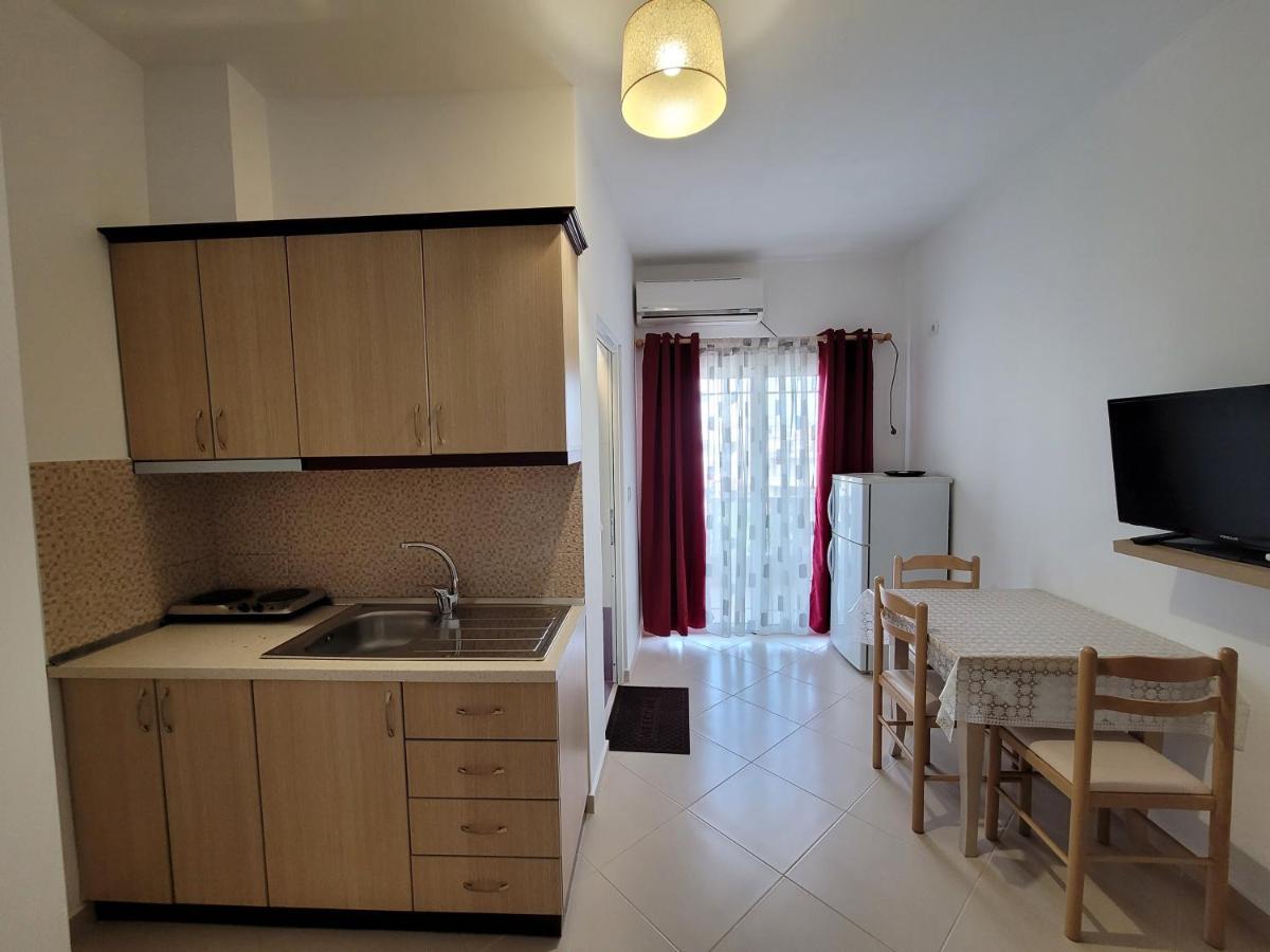 Vila Mario Aparthotel Εξαμίλιο Εξωτερικό φωτογραφία