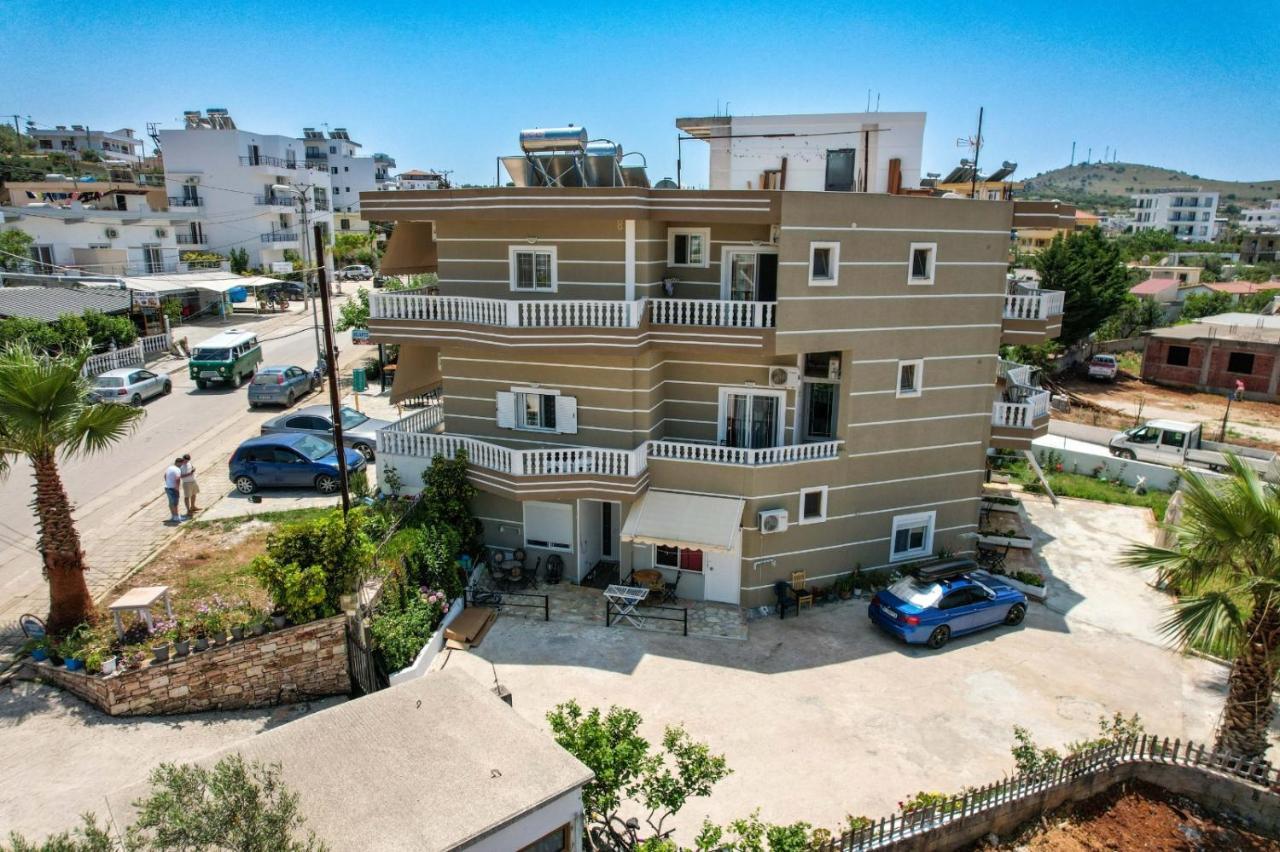 Vila Mario Aparthotel Εξαμίλιο Εξωτερικό φωτογραφία